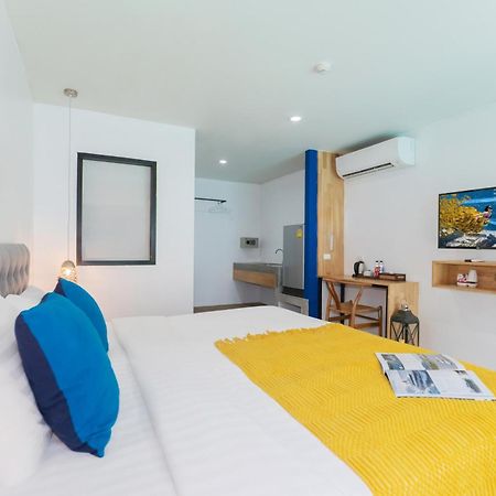 Kraam Silhouette Hotel And Cafe Phuket Chalong Luaran gambar