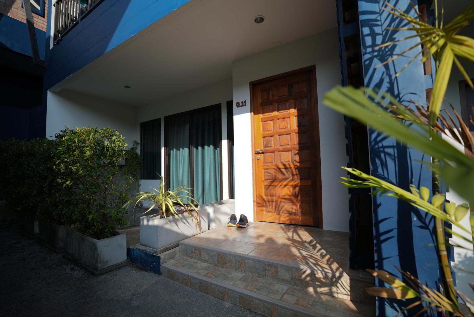 Kraam Silhouette Hotel And Cafe Phuket Chalong Luaran gambar