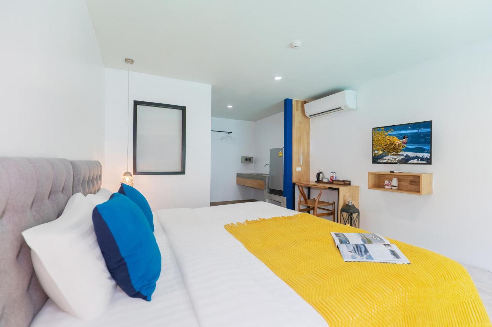 Kraam Silhouette Hotel And Cafe Phuket Chalong Luaran gambar
