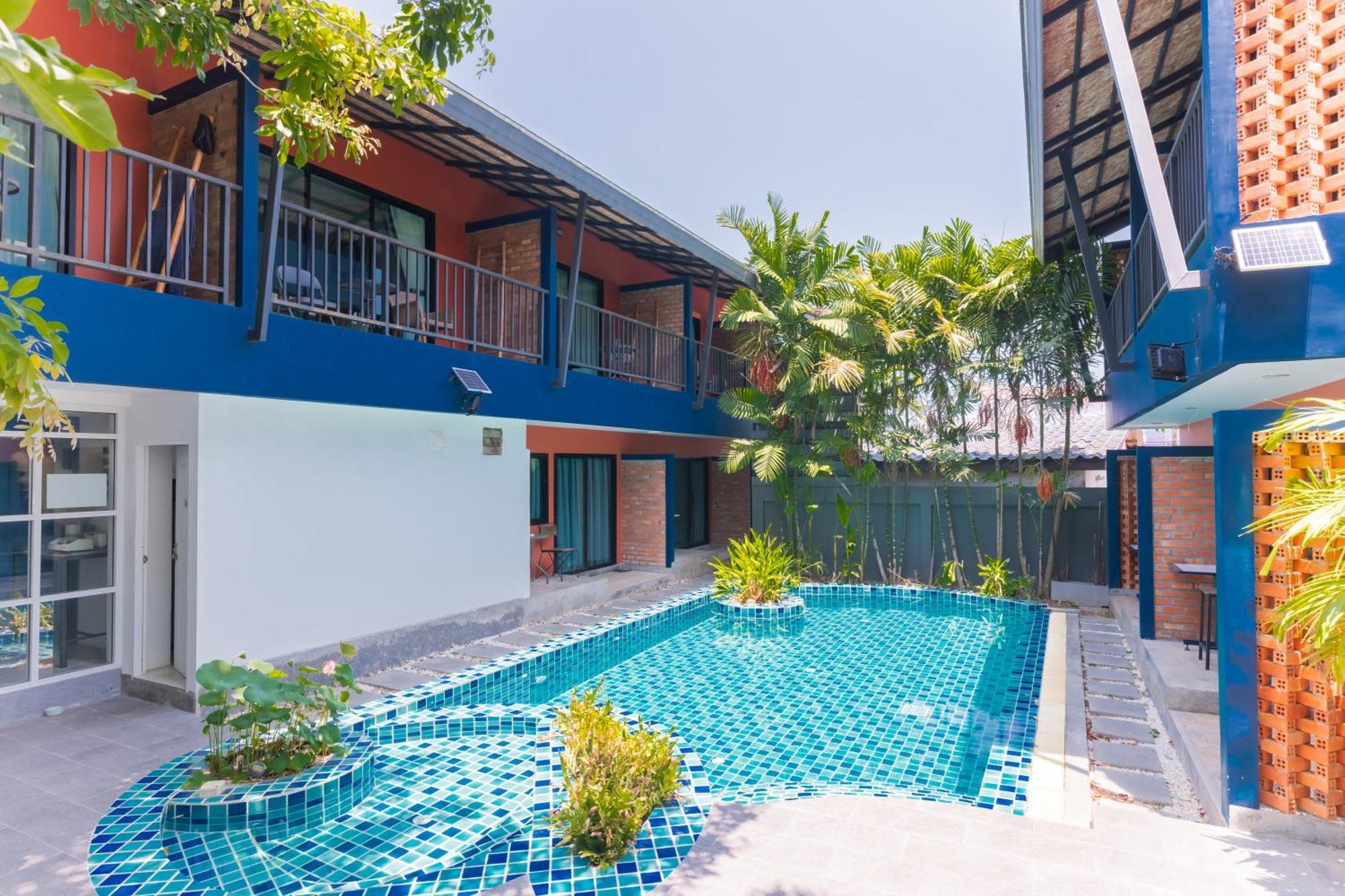 Kraam Silhouette Hotel And Cafe Phuket Chalong Luaran gambar