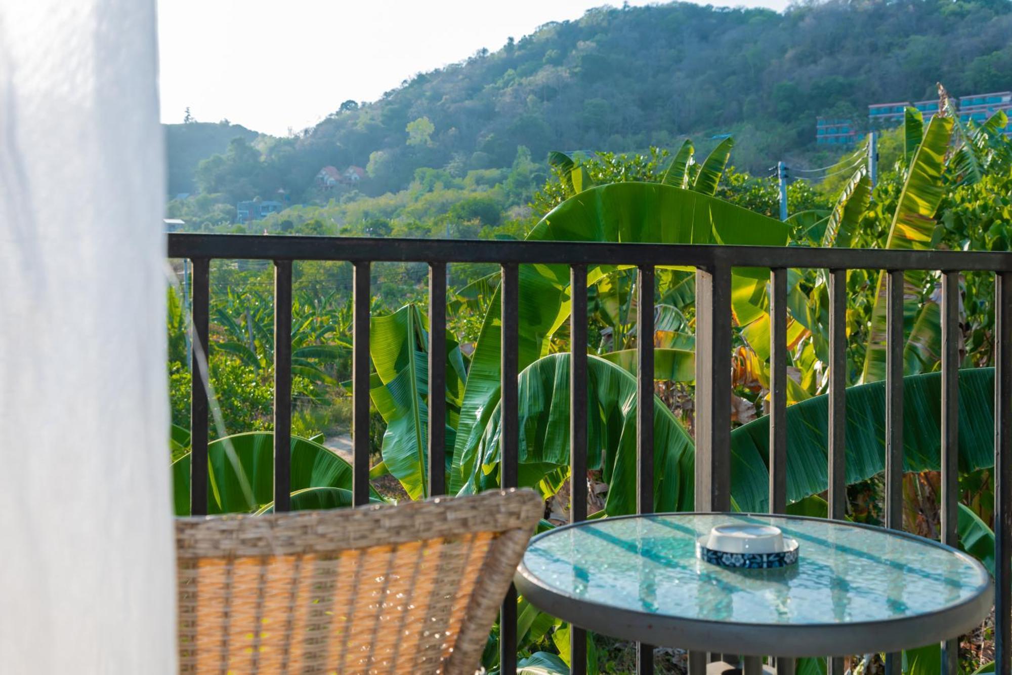 Kraam Silhouette Hotel And Cafe Phuket Chalong Luaran gambar