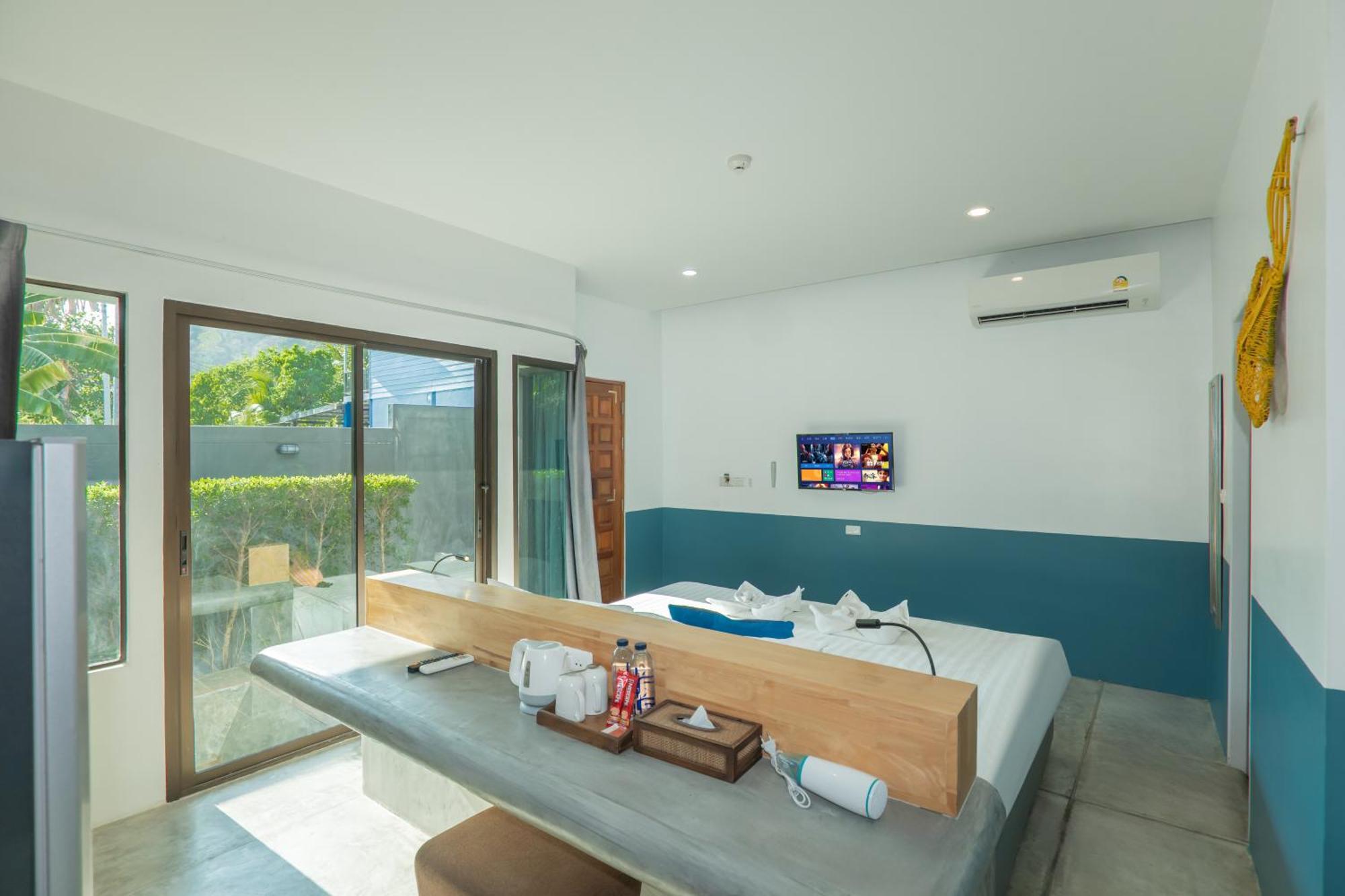 Kraam Silhouette Hotel And Cafe Phuket Chalong Luaran gambar