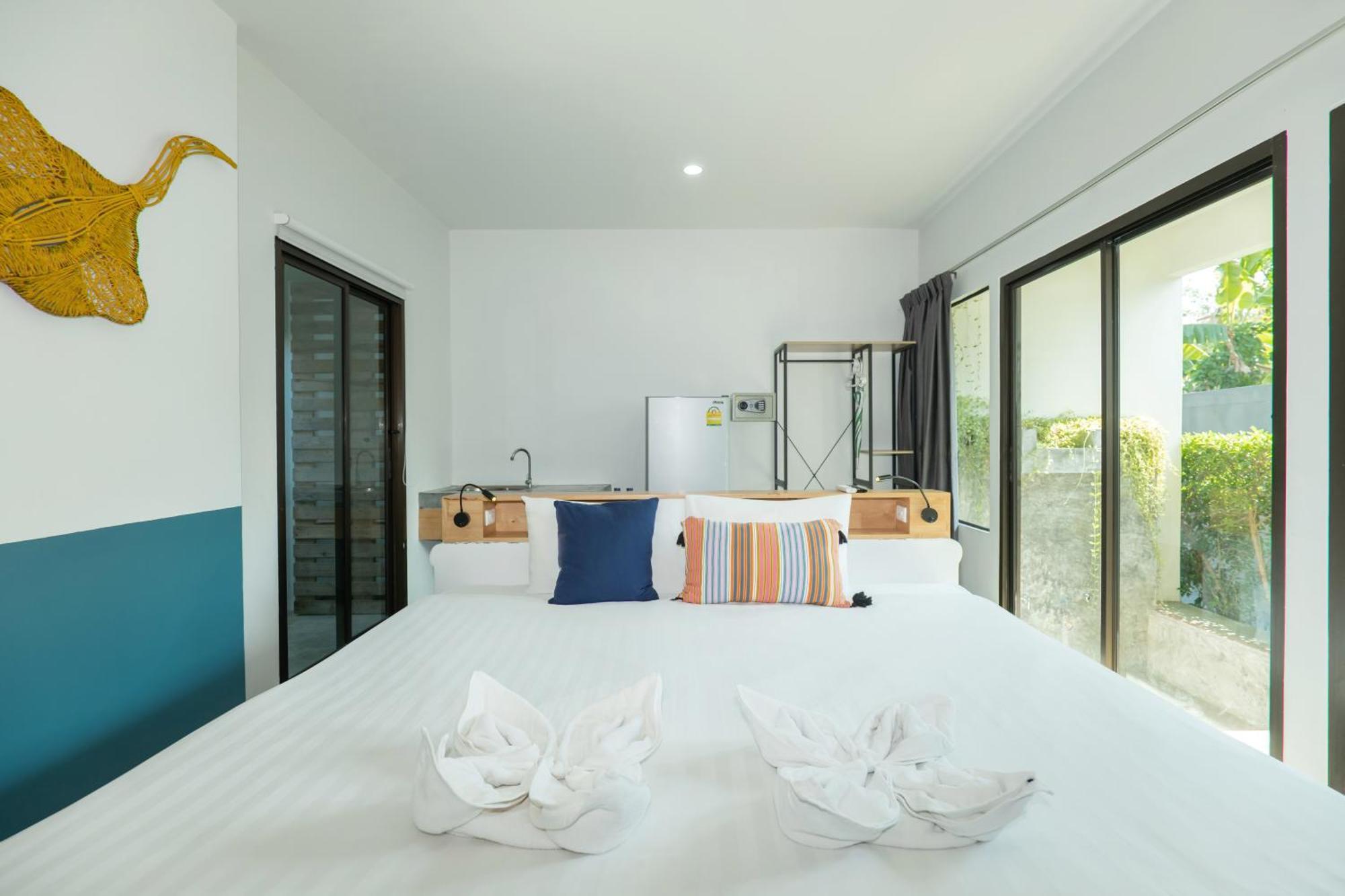 Kraam Silhouette Hotel And Cafe Phuket Chalong Luaran gambar