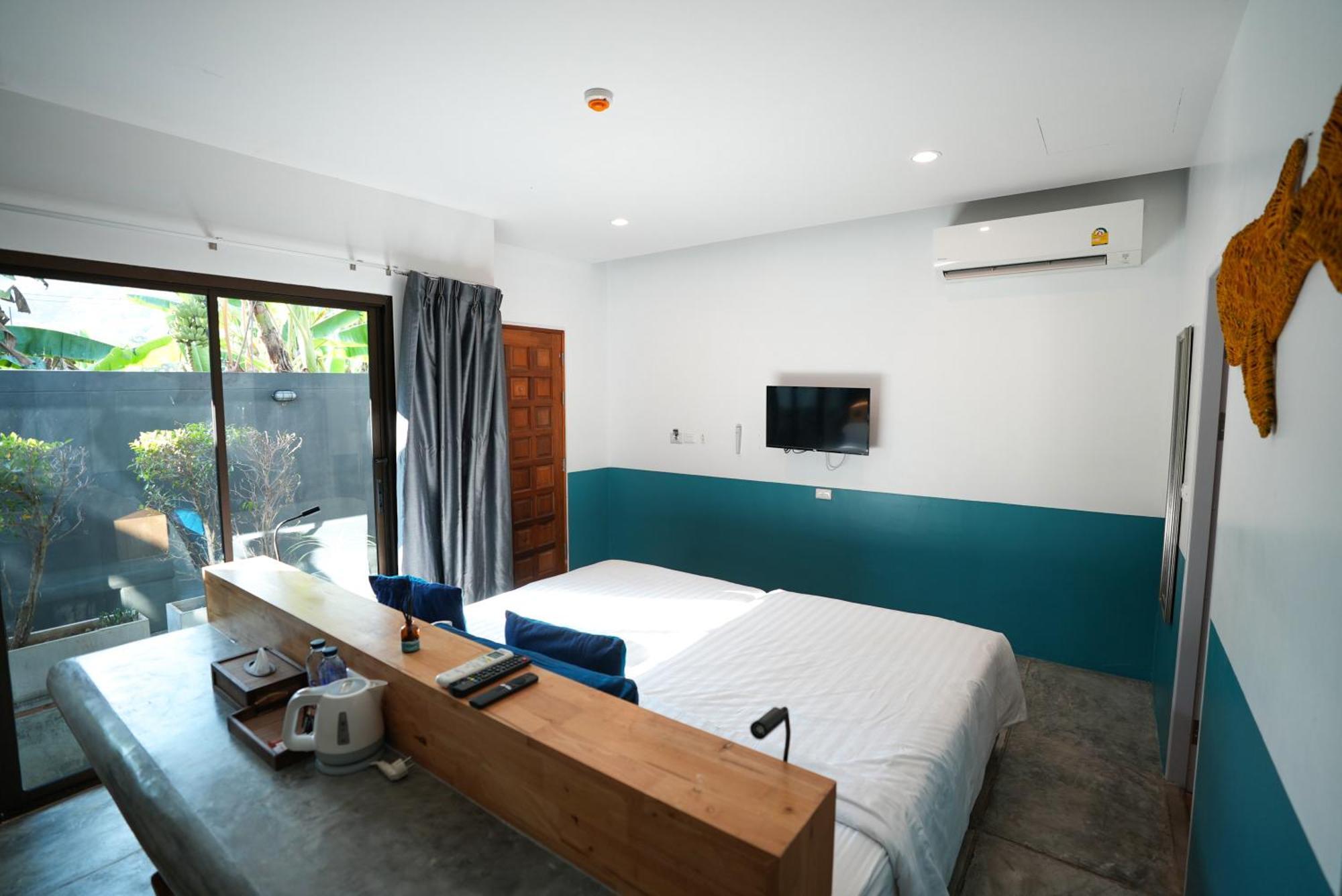 Kraam Silhouette Hotel And Cafe Phuket Chalong Luaran gambar
